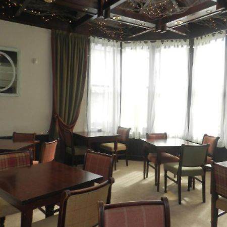 Albert Hotel Питерхед Экстерьер фото